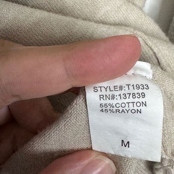 Dreamers Sweater Womens Size Medium‎ V-Neck Cream Pullover Long Sleeve - Picture 4 of 4